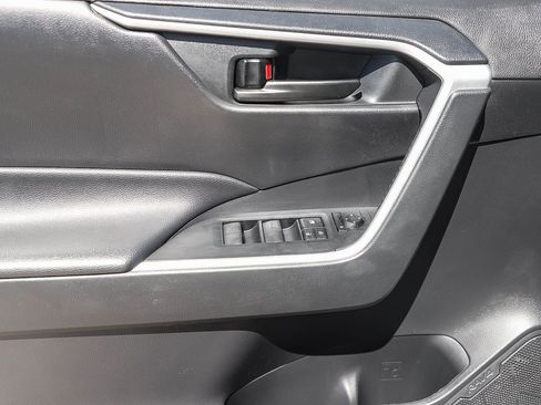 Certified 2024 Toyota RAV4 LE AWD/4WD image 20