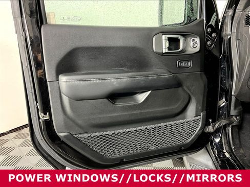 Used 2020 Jeep Gladiator Overland AWD/4WD image 19