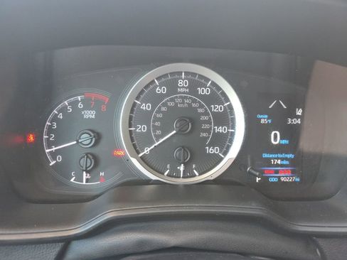 Used 2022 Toyota Corolla LE image 21