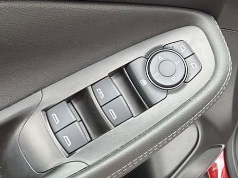 Certified 2023 Buick Encore GX Preferred w/ Cold Weather Comfort Package AWD/4WD image 9