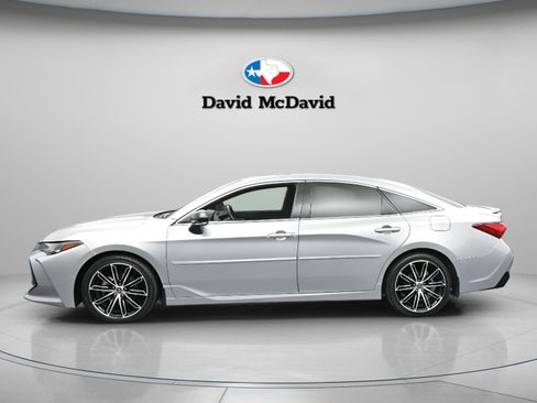 Used 2022 Toyota Avalon Touring image 7