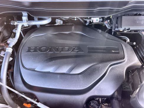 Used 2024 Honda Ridgeline Black Edition image 10