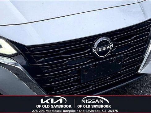 Used 2023 Nissan Altima 2.5 SV w/ SV Premium Package image 32