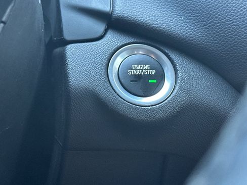 Used 2024 Chevrolet Equinox LT image 34