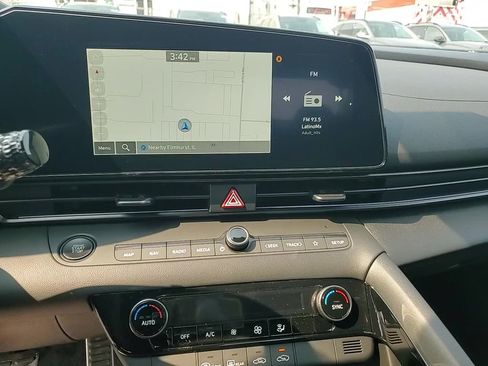 New 2025 Hyundai Elantra SEL image 20