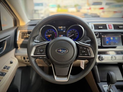 Used 2019 Subaru Outback 2.5i AWD/4WD image 10