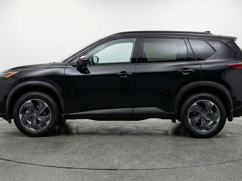 Used 2025 Nissan Rogue SV FWD image 5
