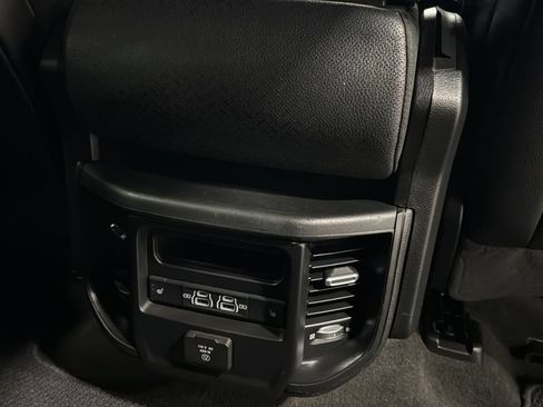 Used 2023 RAM 1500 Laramie AWD/4WD image 13
