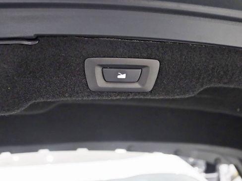 Used 2022 Lucid Air Grand Touring image 43