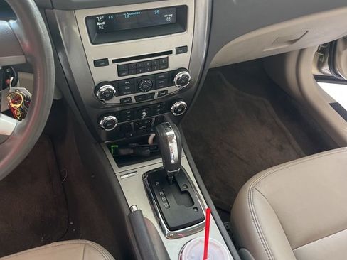 Used 2010 Ford Fusion SEL FWD image 18