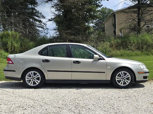 Used 2005 Saab 9-3 Linear FWD image 8