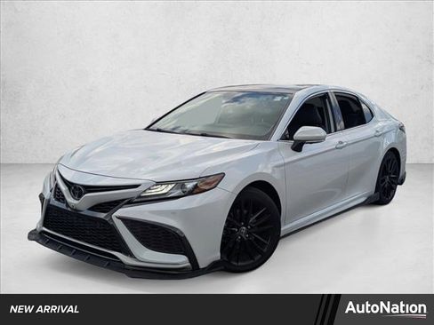 Used 2021 Toyota Camry XSE w/ Navigation Package FWD image 1