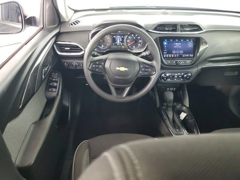 Used 2023 Chevrolet TrailBlazer LT w/ Convenience Package FWD image 14