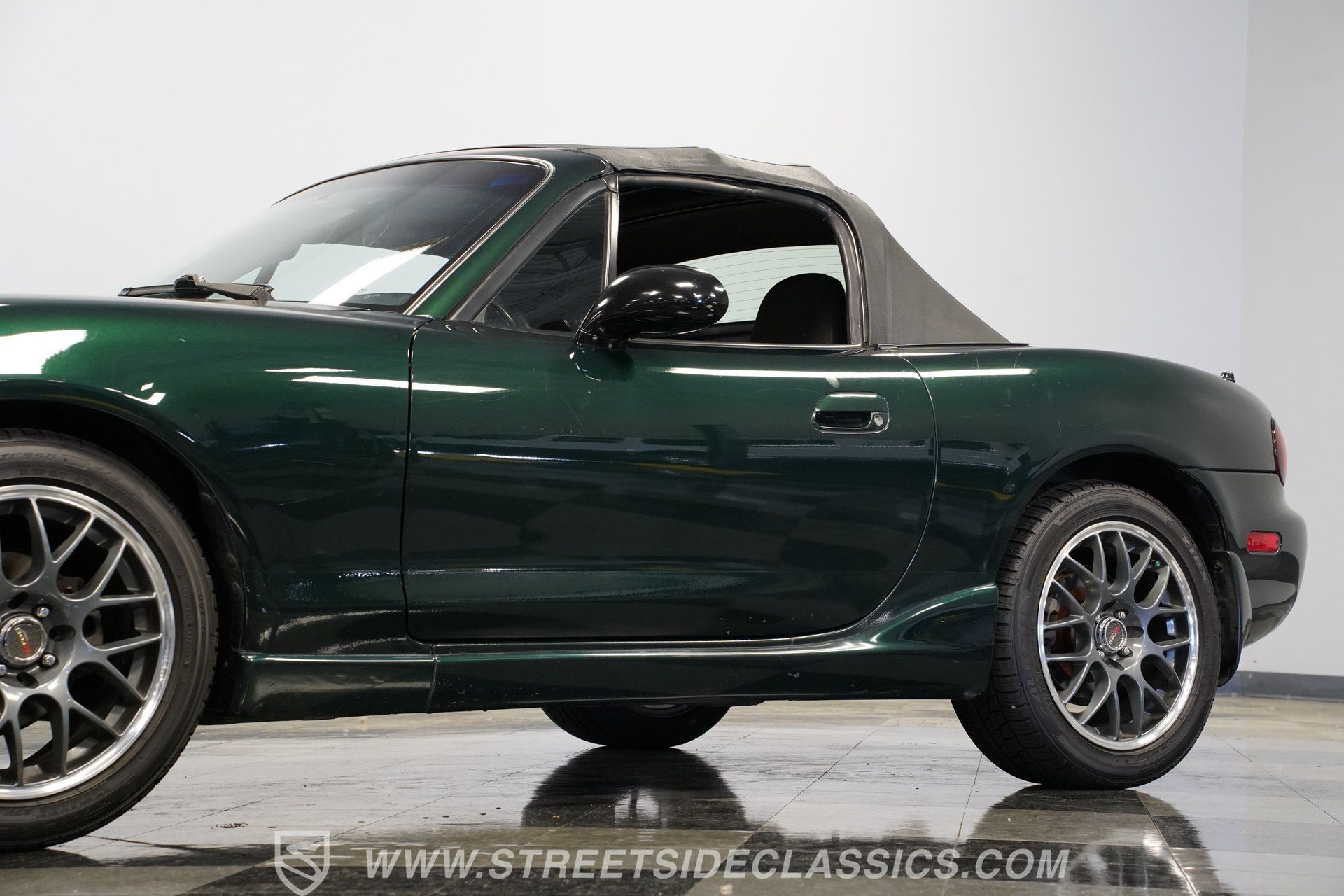 Used 1999 MAZDA MX-5 Miata RWD image 23