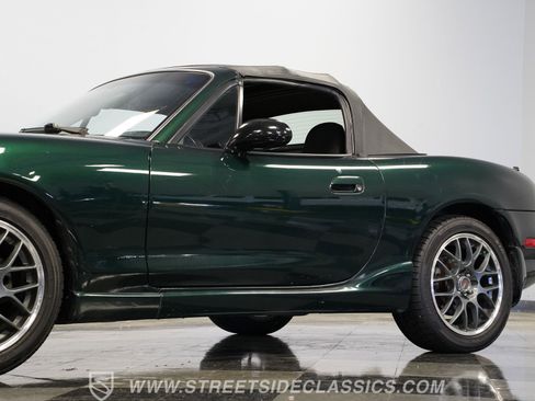 Used 1999 MAZDA MX-5 Miata RWD image 23