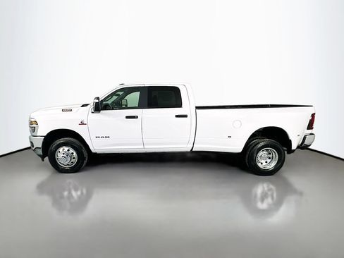 New 2026 RAM 3500 Big Horn AWD/4WD image 4