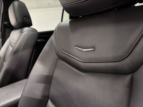 Used 2023 Cadillac XT6 Premium Luxury image 23