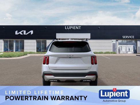 New 2026 Kia Sorento S image 8