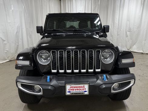Used 2022 Jeep Wrangler Unlimited Sahara AWD/4WD image 2