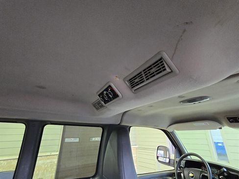 Used 2011 Chevrolet Express 3500 LT w/ LT Preferred Equipment Group image 27