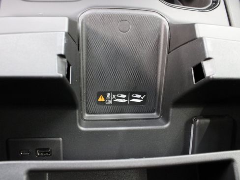 Used 2024 GMC Sierra 1500 AT4 w/ Technology Package image 71