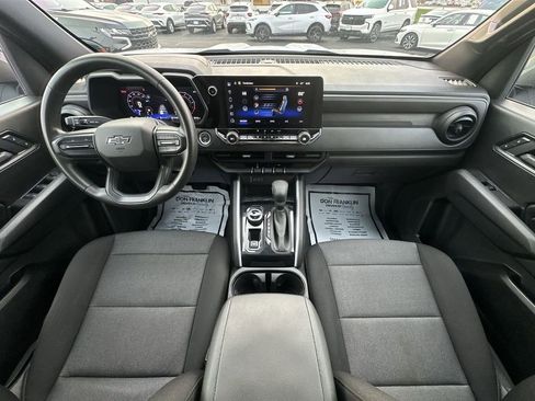 Used 2025 Chevrolet Colorado Trail Boss image 20