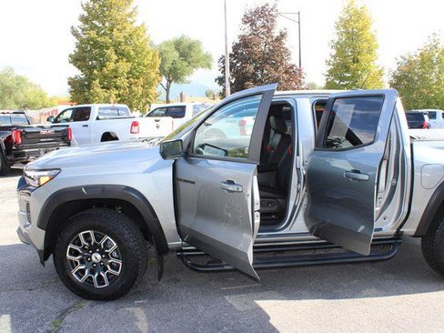 Used 2023 Chevrolet Colorado Z71 image 8