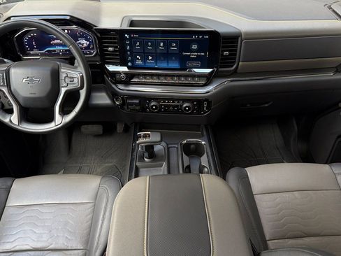 Used 2023 Chevrolet Silverado 1500 ZR2 w/ Technology Package AWD/4WD image 14