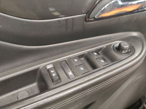 Used 2018 Buick Encore Preferred image 27