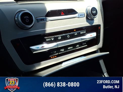 Certified 2022 Ford Explorer XLT AWD/4WD image 19
