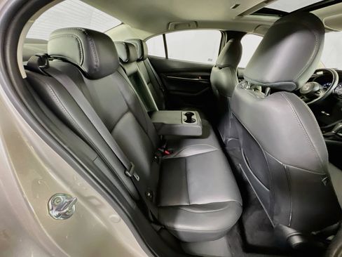 Used 2023 MAZDA MAZDA3 s FWD image 26