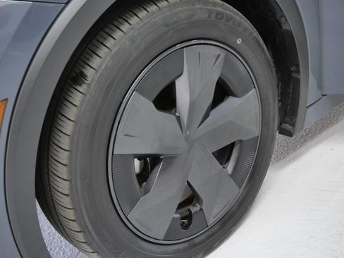 Certified 2025 Toyota Prius LE image 16