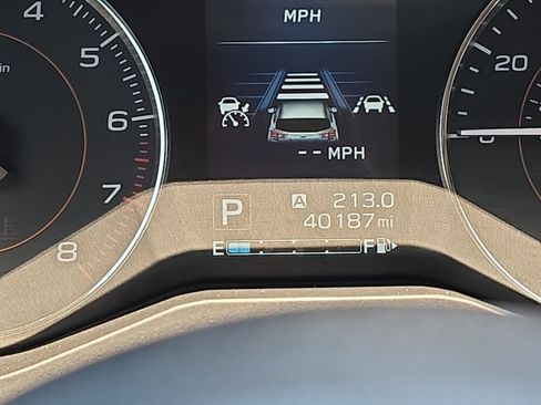 Used 2019 Subaru Crosstrek 2.0i Limited w/ Moonroof Package w/Navigation AWD/4WD image 24