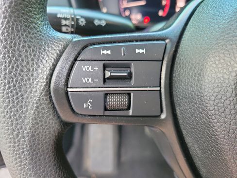 Used 2023 Honda Accord LX image 21