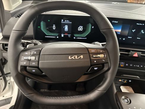 New 2026 Kia Sportage EX image 22