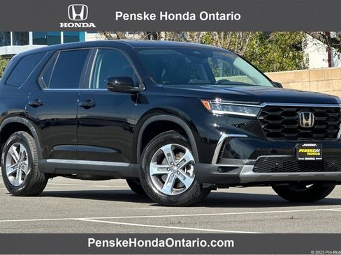 Certified 2025 Honda Pilot EX-L image 1