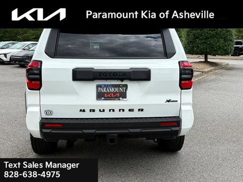 Used 2025 Toyota 4Runner SR5 RWD image 5
