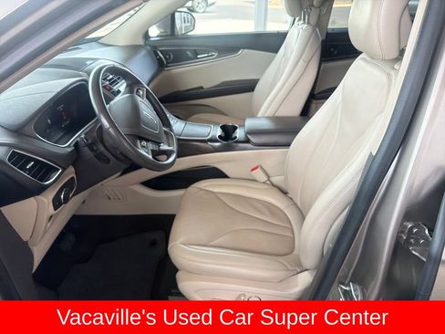 Used 2019 Lincoln Nautilus Reserve AWD/4WD image 9