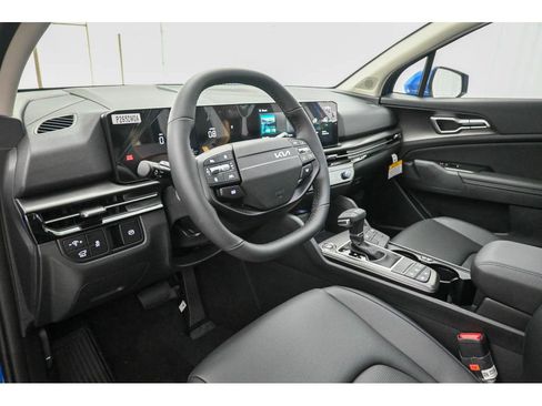 New 2026 Kia Sportage EX w/ EX Panorama Roof Package image 16