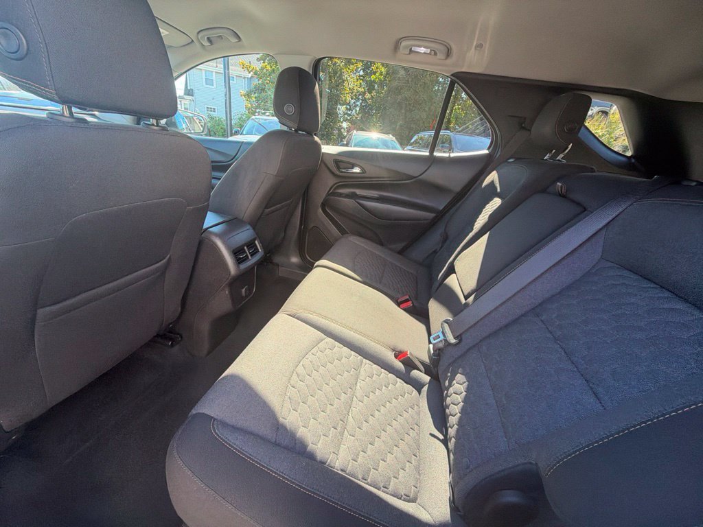 Used 2018 Chevrolet Equinox LT FWD image 19