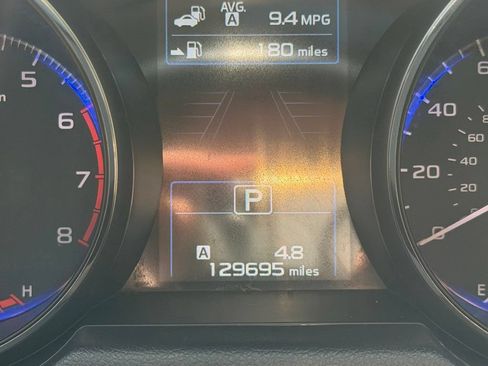 Used 2017 Subaru Outback 2.5i Limited AWD/4WD image 14