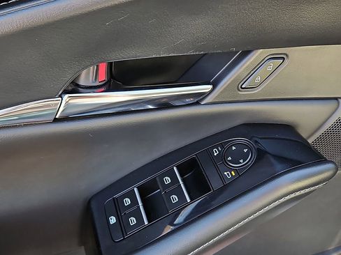 Used 2025 MAZDA CX-30 AWD 2.5 S w/ Preferred Package image 16