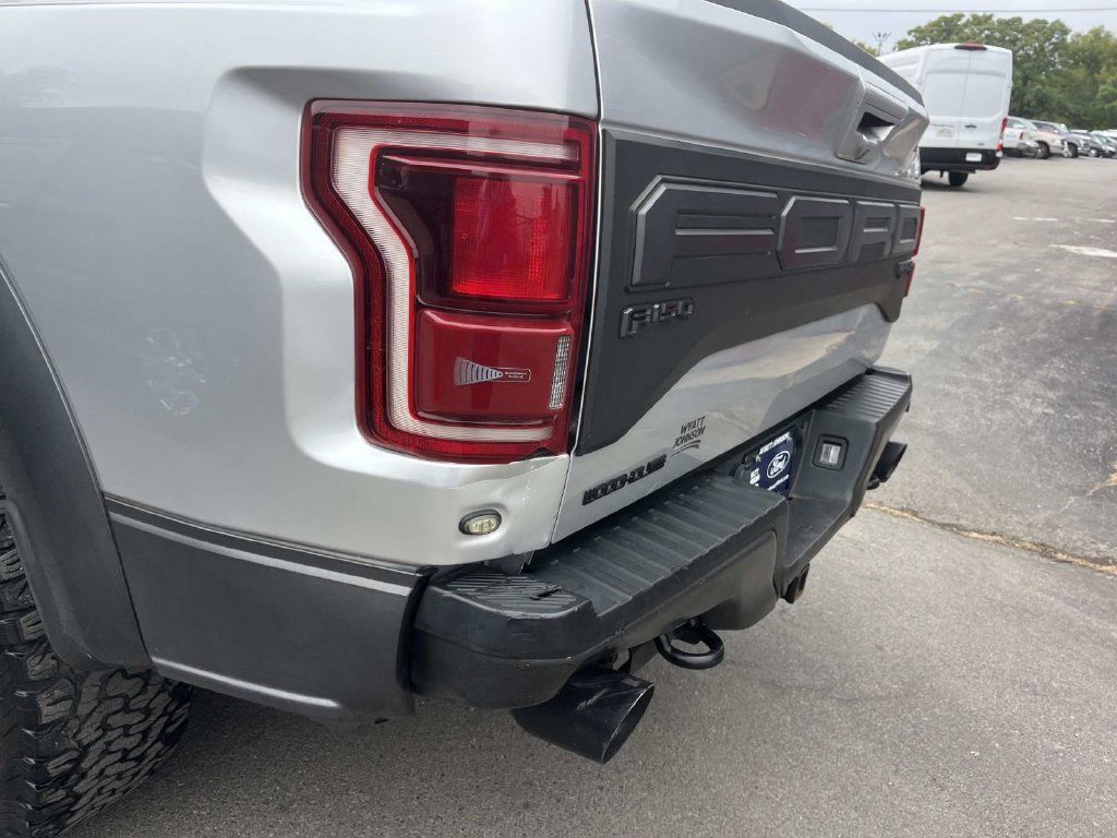 Used 2019 Ford F150 Raptor AWD/4WD image 10