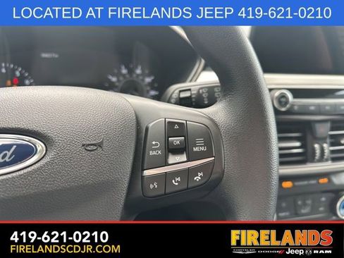 Used 2022 Ford Escape SE image 19