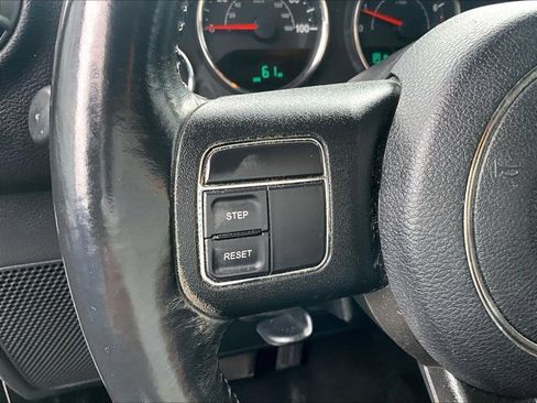 Used 2017 Jeep Wrangler Sport w/ Quick Order Package 24S AWD/4WD image 19