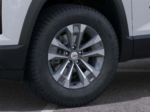 New 2026 Chevrolet Equinox LT FWD image 9