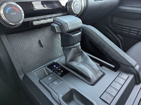 Used 2025 Toyota Tacoma SR image 12