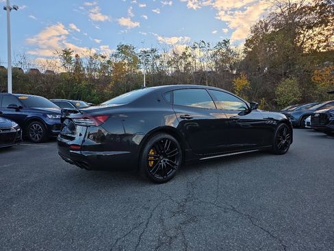 Used 2022 Maserati Quattroporte Modena Q4 image 25