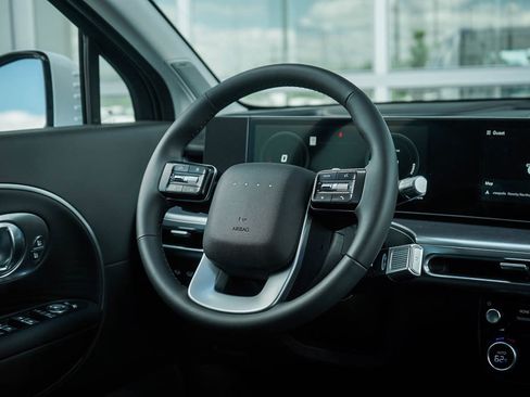 New 2026 Hyundai Ioniq 9 Limited image 17