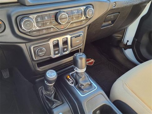 Used 2021 Jeep Wrangler Willys image 25